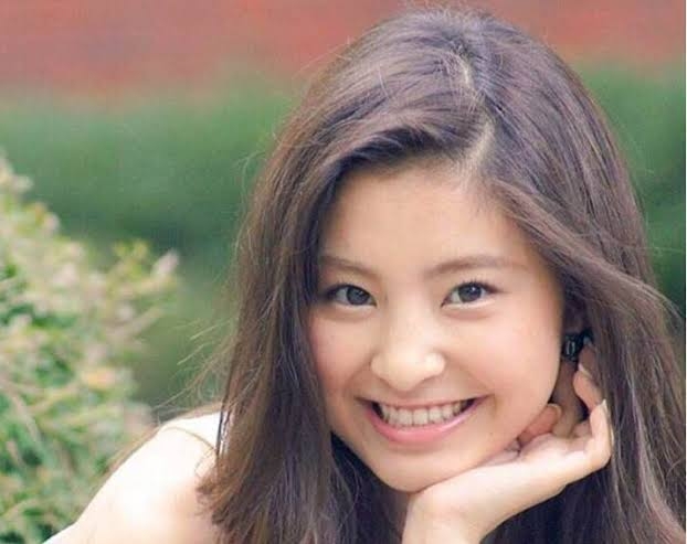 明松美玖ウエディングドレス姿公開「実写版ディズニープリンセス」夫はサッカー日本代表堂安律