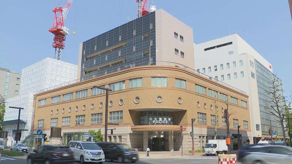 「泣き声が聞こえる」自宅に子ども3人置き去り…両親を逮捕 子どもたちは熱中症疑いで搬送 札幌市