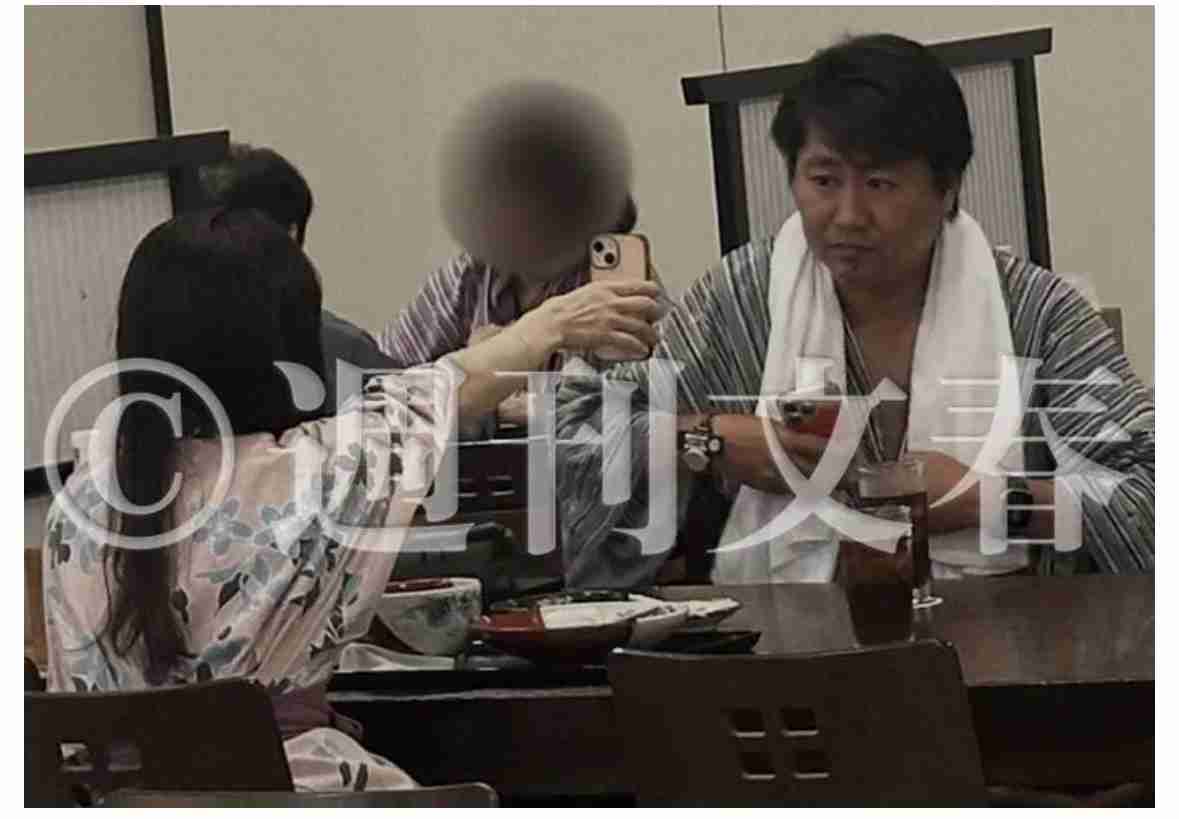 《妻は里帰り出産中》“参政党ナンバー2”国会議員（36）が“期日前不倫”「ロングヘア女性と浴衣姿で同じ部屋に一晩…」
