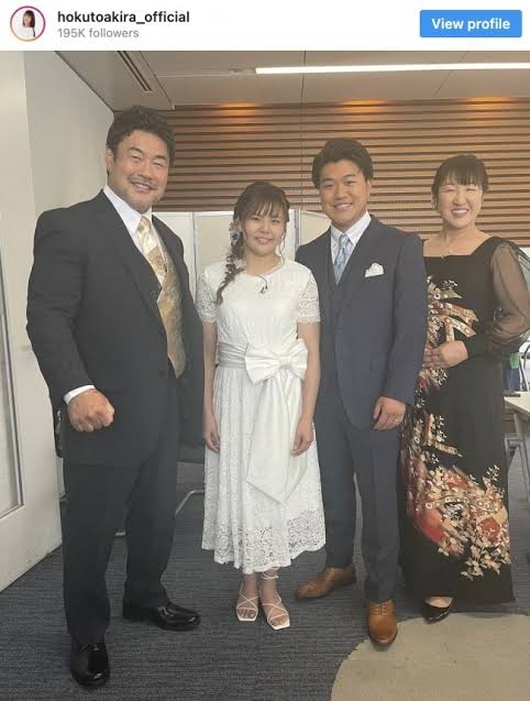 北斗晶　大柄共演者とのショット披露「小さく見える　最高～!! 」と喜ぶ　ダイエット成果も