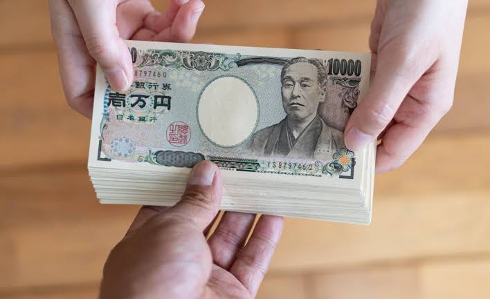 【お盆の帰省】実家に宿泊代としてお金を渡すのは変？