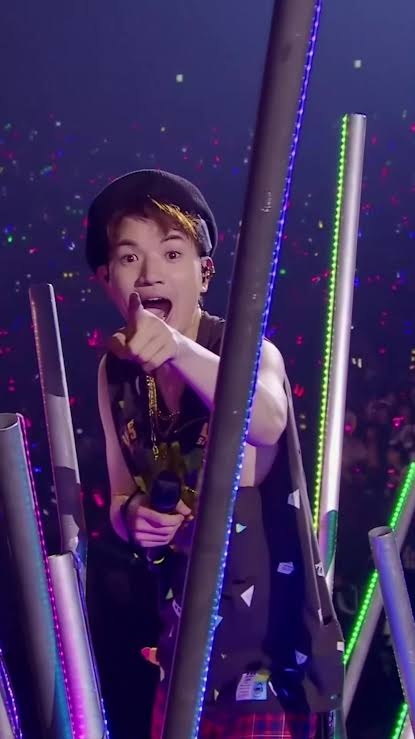 【素敵】アーティストのツアータイトルを挙げていくトピ【おもしろ】