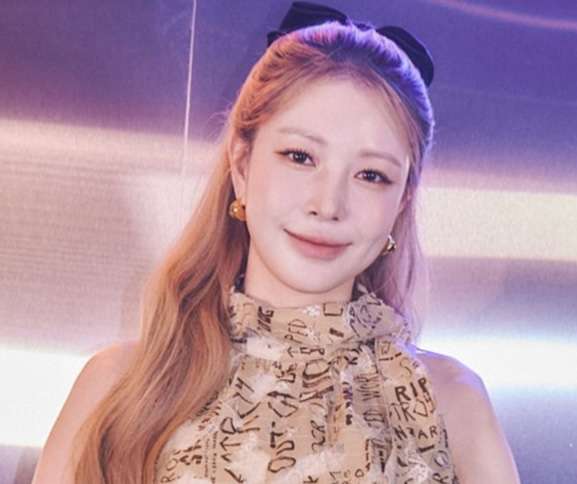 BoA、骨壊死で手術へ 9月からのライブ中止「アーティストの健康を最優先に考慮」