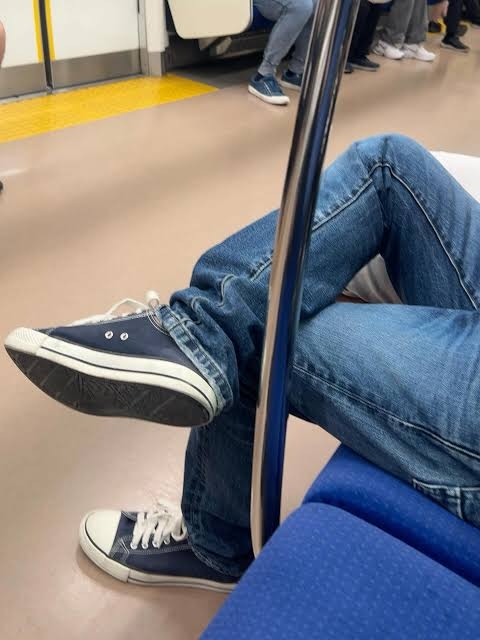 【電車】同性の横・異性の横問題