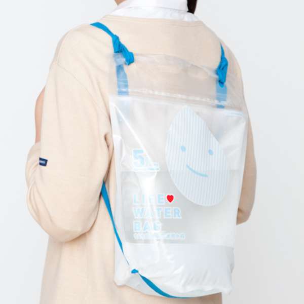 斜め掛け水筒で内臓損傷、子供が走って転倒時に危険性…7歳児が摘出手術に至った例も