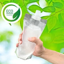 斜め掛け水筒で内臓損傷、子供が走って転倒時に危険性…7歳児が摘出手術に至った例も