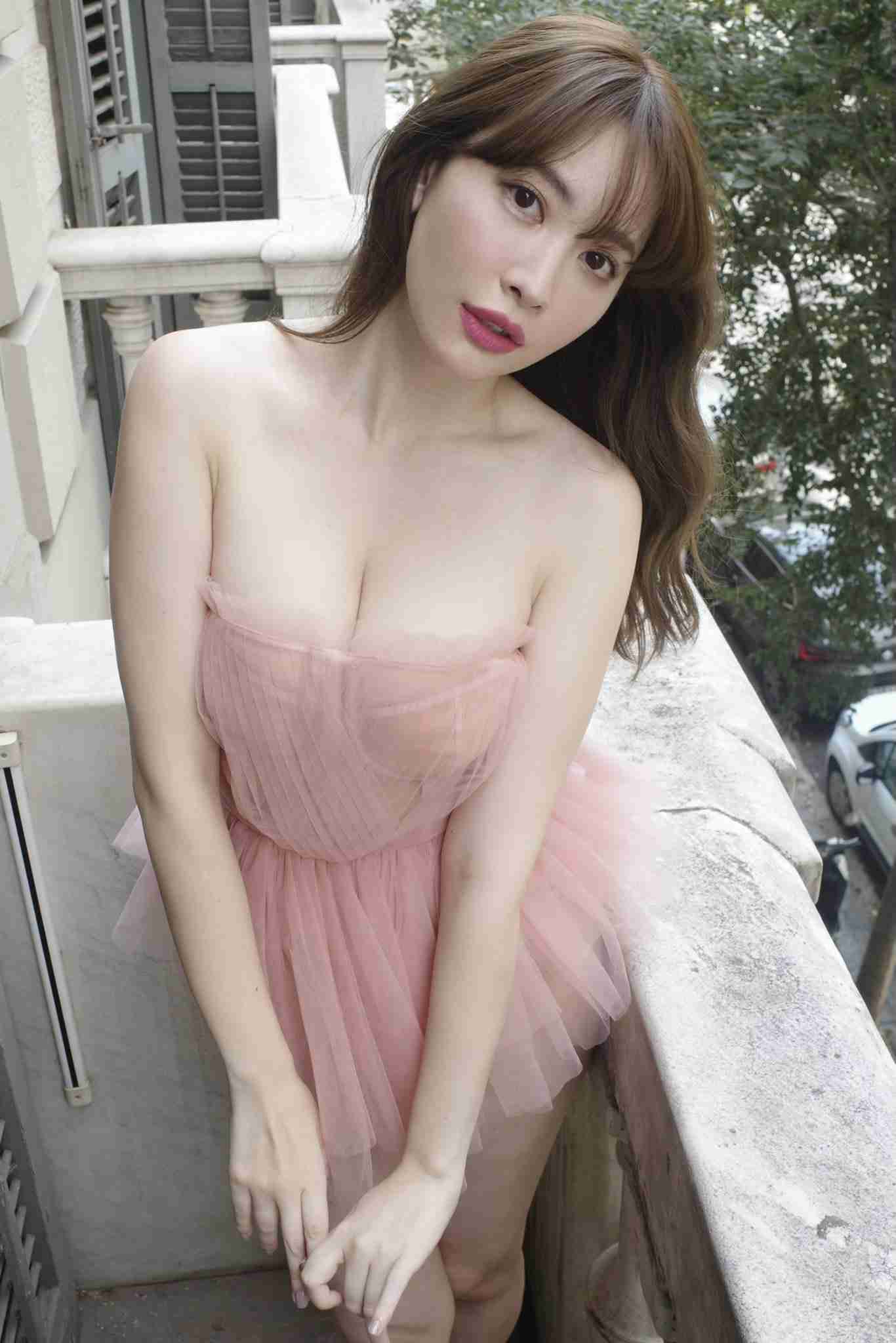 小嶋陽菜、LAで爆買いセレブ旅　学びも忘れない姿に「スタイル抜群で頭脳明晰」「本物の貴族みたい」