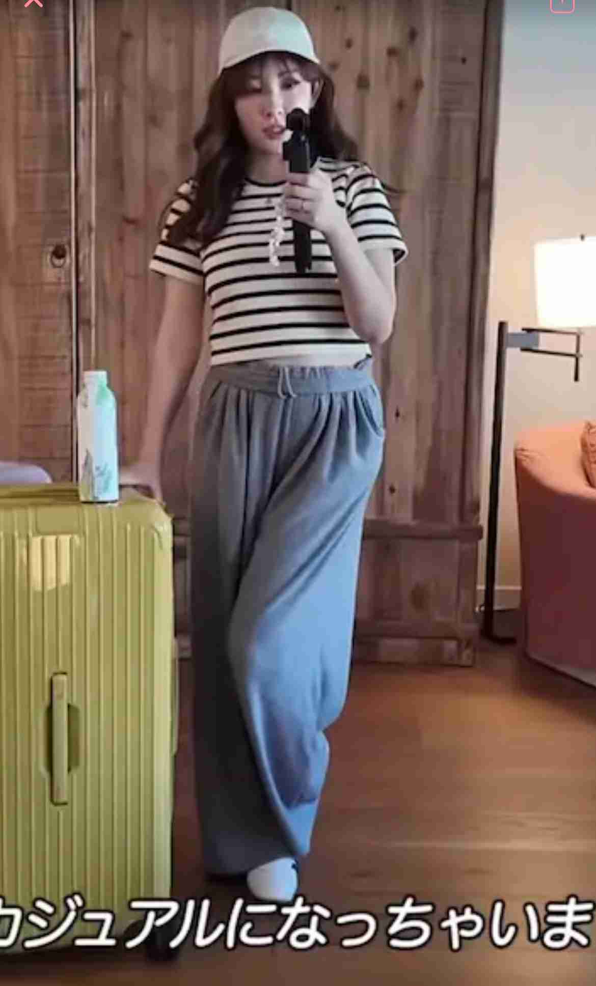 小嶋陽菜、LAで爆買いセレブ旅　学びも忘れない姿に「スタイル抜群で頭脳明晰」「本物の貴族みたい」