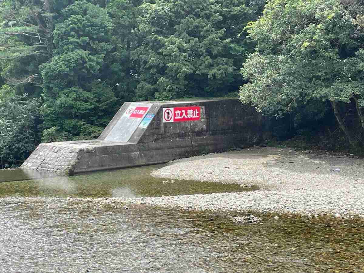 ダムで8mの高さから飛び込み重傷 水遊び中の男児 姫路
