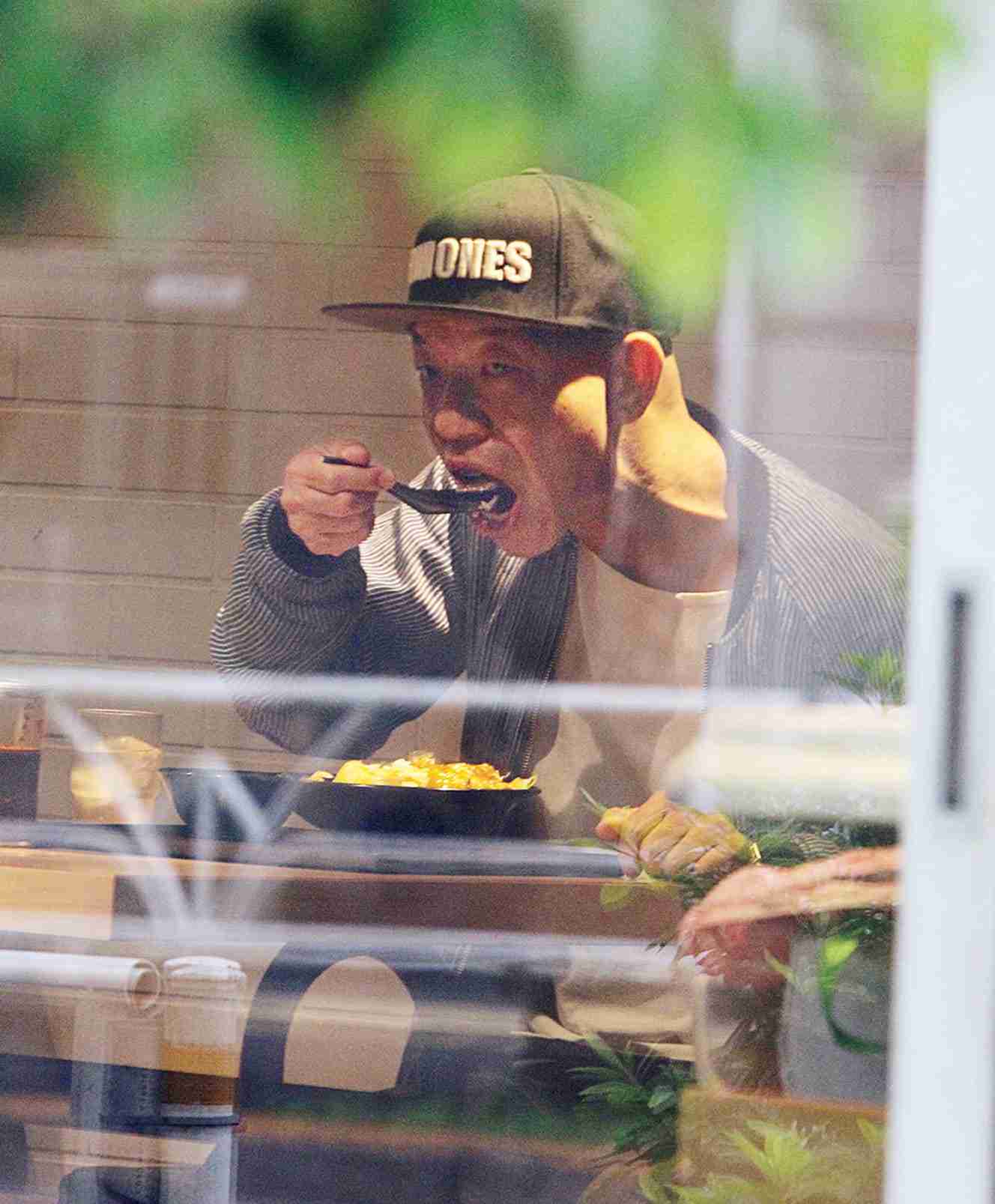 岡村隆史 唯一「1人でご飯食べられるところは松屋、それ以外はどこも食べられない」