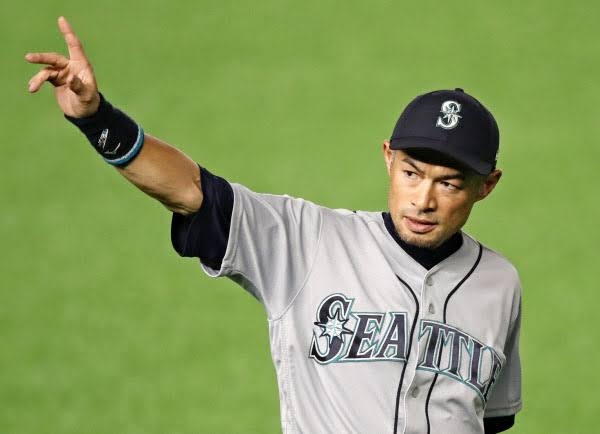 鋭い目つきの人が好き