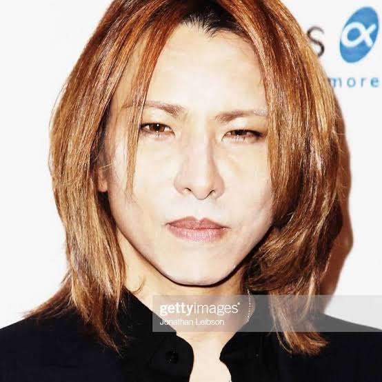 鋭い目つきの人が好き