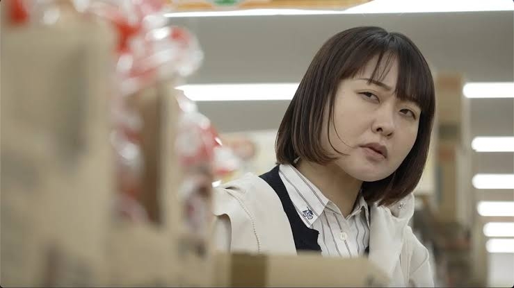 鋭い目つきの人が好き