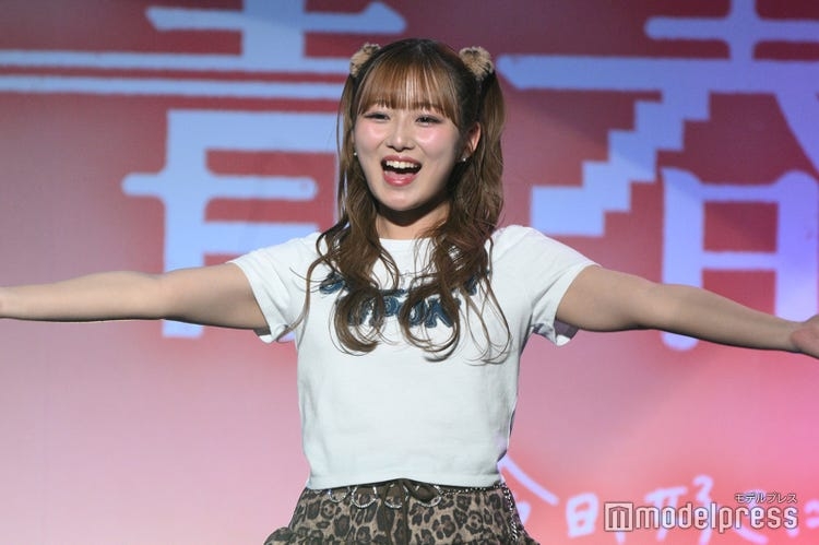 【辻希美・長女】希空「沖縄来たー！！」ピンクのキャミソール姿で　ビーチからグルメまで　南国リゾートライフ満喫