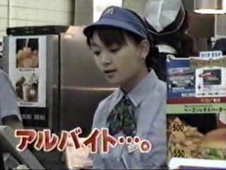 【辻希美・長女】希空「沖縄来たー！！」ピンクのキャミソール姿で　ビーチからグルメまで　南国リゾートライフ満喫