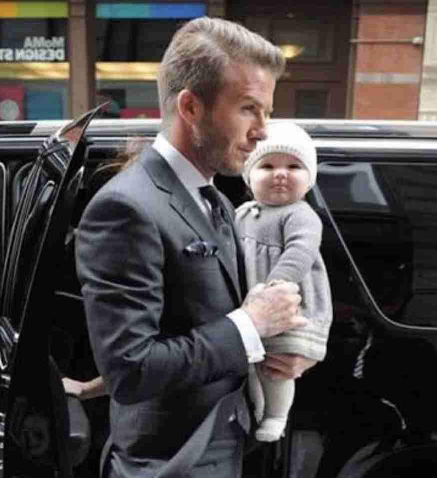 お人形さんみたいに見える有名人の画像PART3