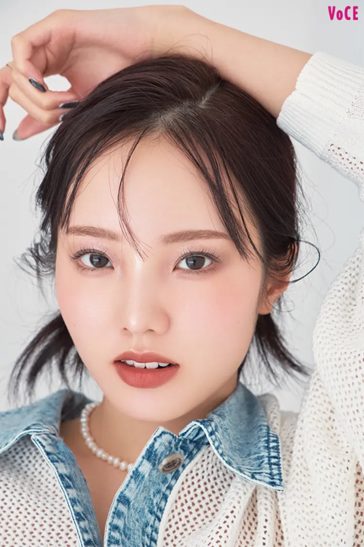本田真凜、1st写真集発売当日に重版決定で3刷に 氷上とは違う“素顔”を詰め込んだ1冊
