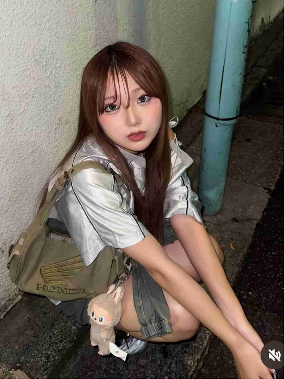 こちらをガン見してるような画像トピ