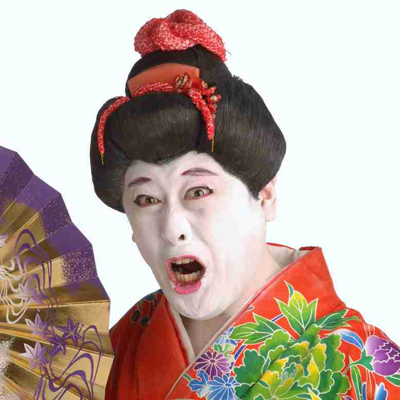 濃いメイクが好き