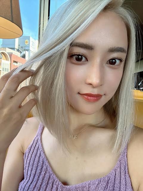 小島瑠璃子、大阪・関西万博を満喫「弾丸日帰り!!!」 思い出ショットを公開「めちゃくちゃきれい」「オーラ有り過ぎ」