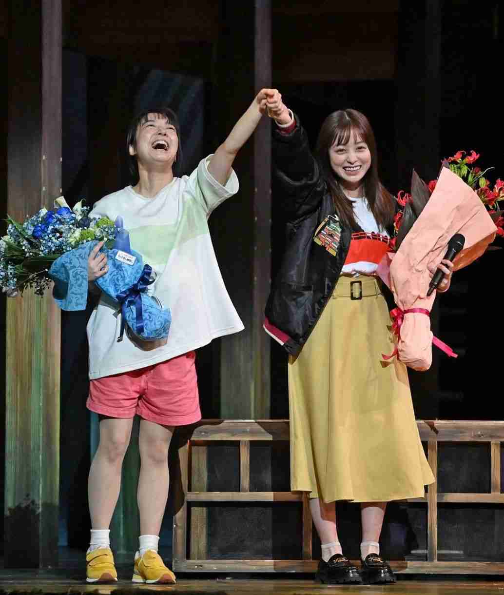 「客は自分含めて3人だった」橋本環奈の主演映画が絶不調、『おむすび』以降進む“ハシカン離れ”はパワハラ&熱愛か