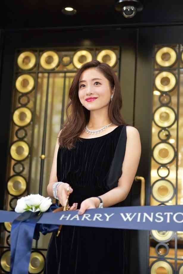 元人気カップルYouTuber、高級ジュエリーブランド広告起用に飛び出す異論「ハイブラ×YouTuber」コラボで繰り返される“炎上”