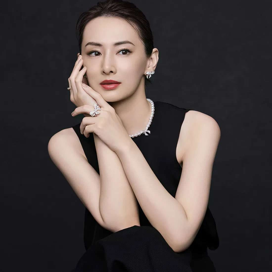 元人気カップルYouTuber、高級ジュエリーブランド広告起用に飛び出す異論「ハイブラ×YouTuber」コラボで繰り返される“炎上”