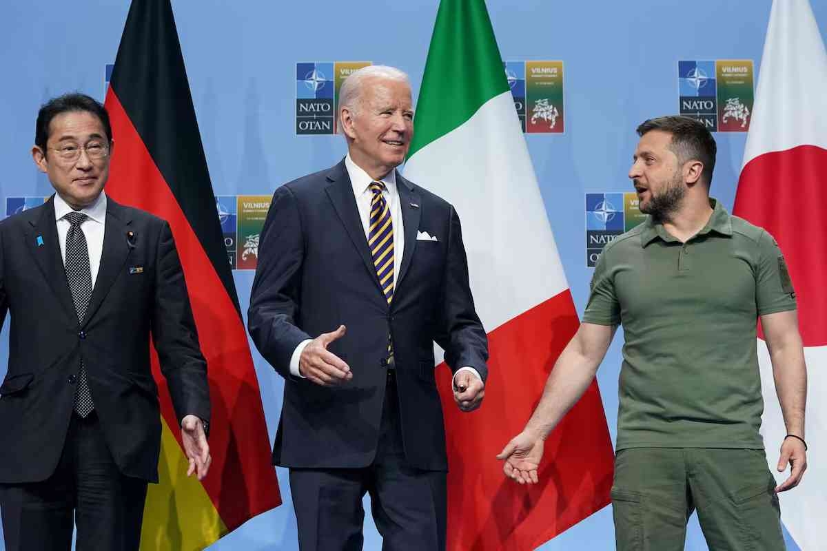 ゼレンスキー大統領「プーチン氏が来るべき」　首脳会談 モスクワ案を拒否