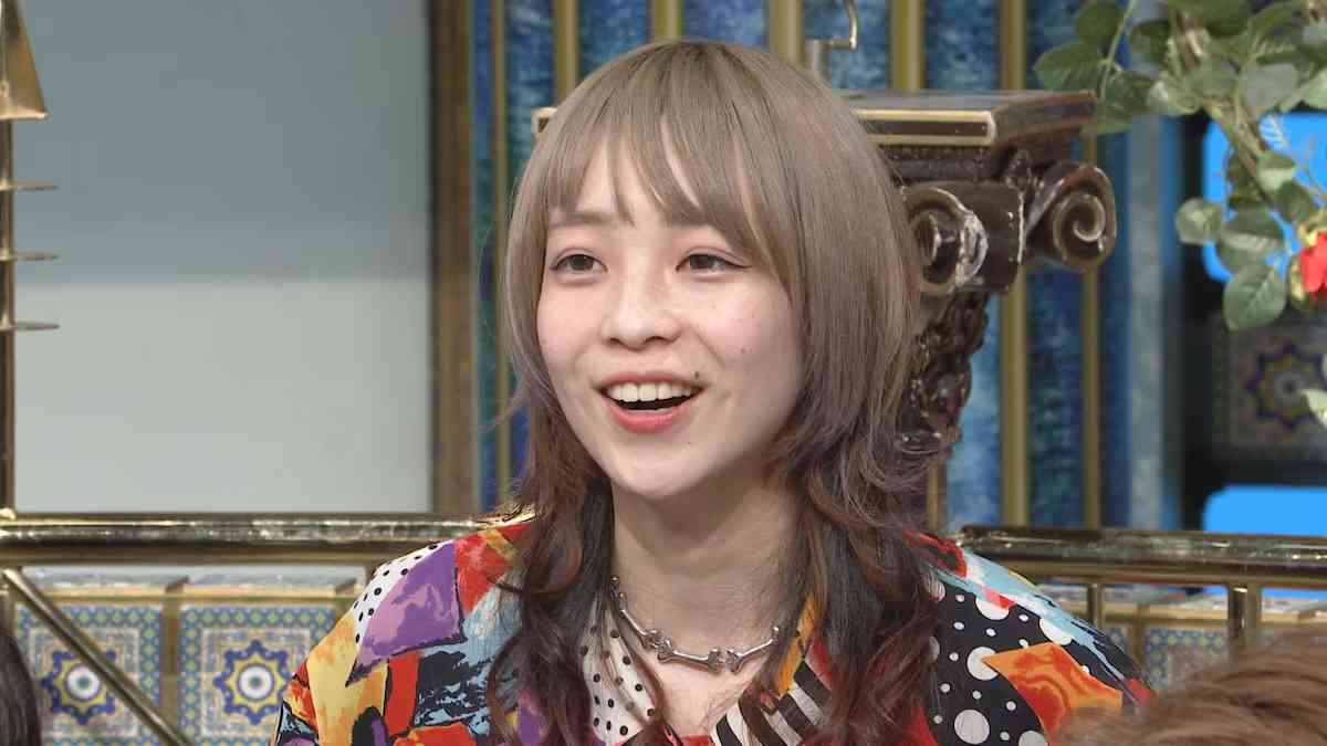 二重メイク