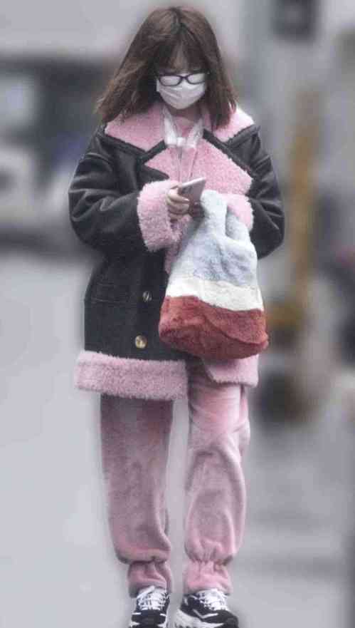 有名人の私服ダサいとオシャレな私服を交互に貼るトピ  Part4