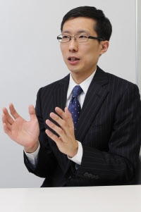 「いい加減にしてほしい」「ハーフの女性と飲んでいる姿も…」加藤ローサ（40）が離婚状を突きつけた元夫・松井大輔の“身勝手”体質