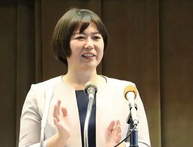 ネット荒れる「田久保2号w」「凄い速さで逃げた」ラブホ10回の前橋市・小川市長、会見20秒で強制終了→無言逃走　全国TV中継され騒然　　