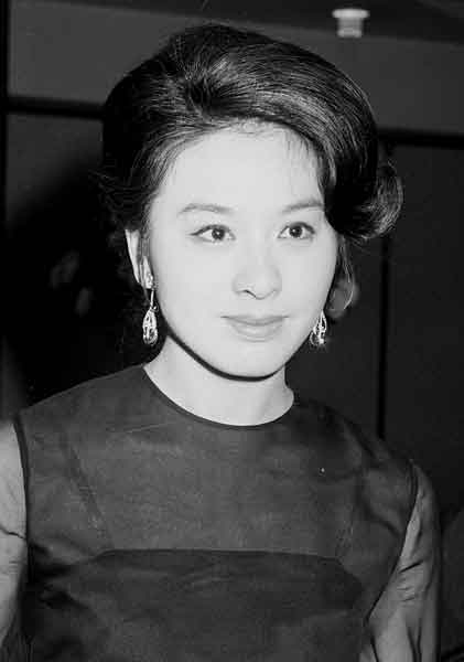美人・イケメン芸能人の顔面どアップ画像を貼るトピ Part14