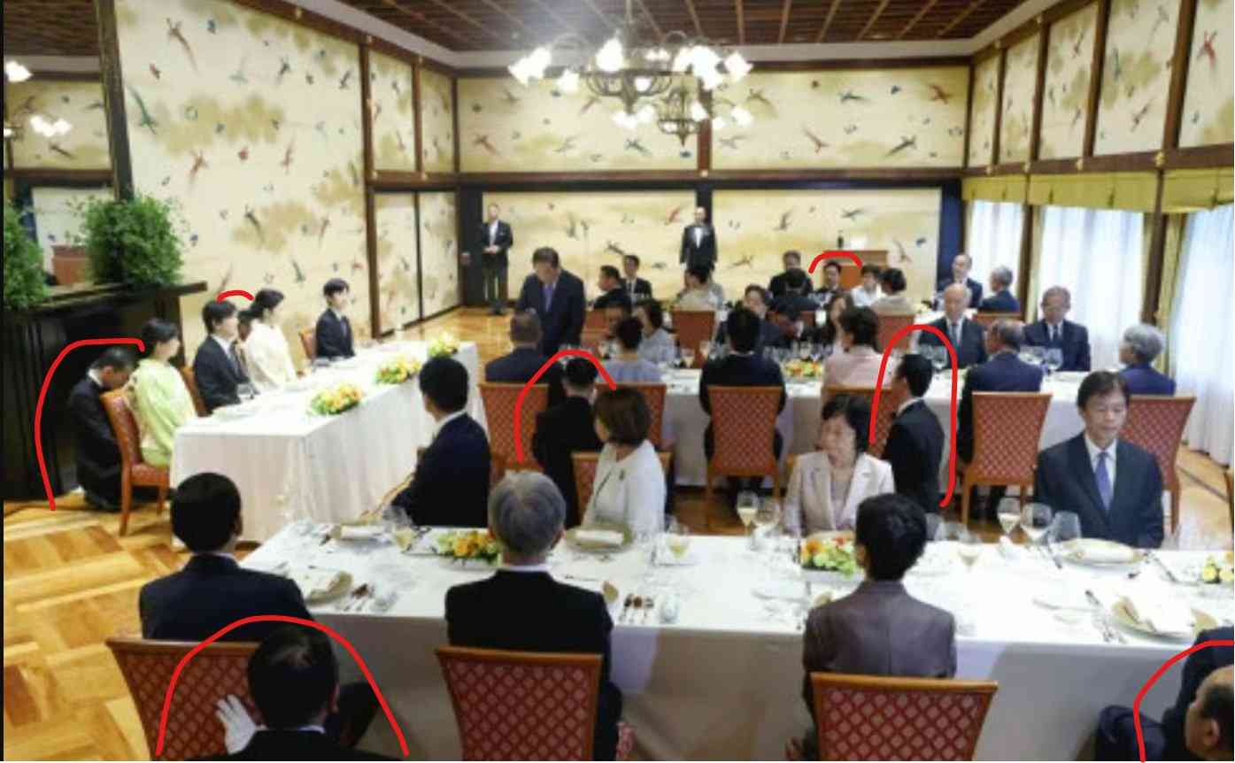 悠仁さまの成年を祝う昼食会での石破首相の乾杯マナーが物議、専門家も「口をつけるのが早すぎた」