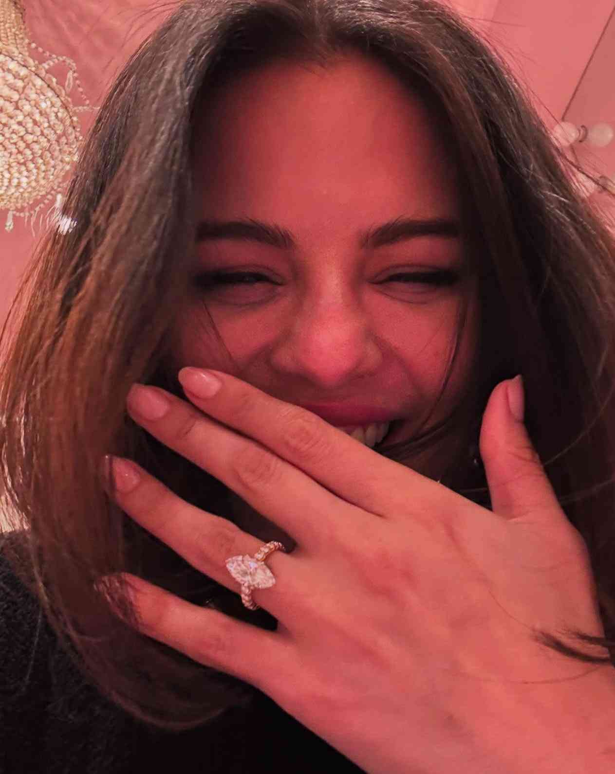 セレーナ・ゴメス、結婚式は元恋人ジャスティン・ビーバーと同じプランニング会社に依頼しファンを驚かせる　母との確執も発覚