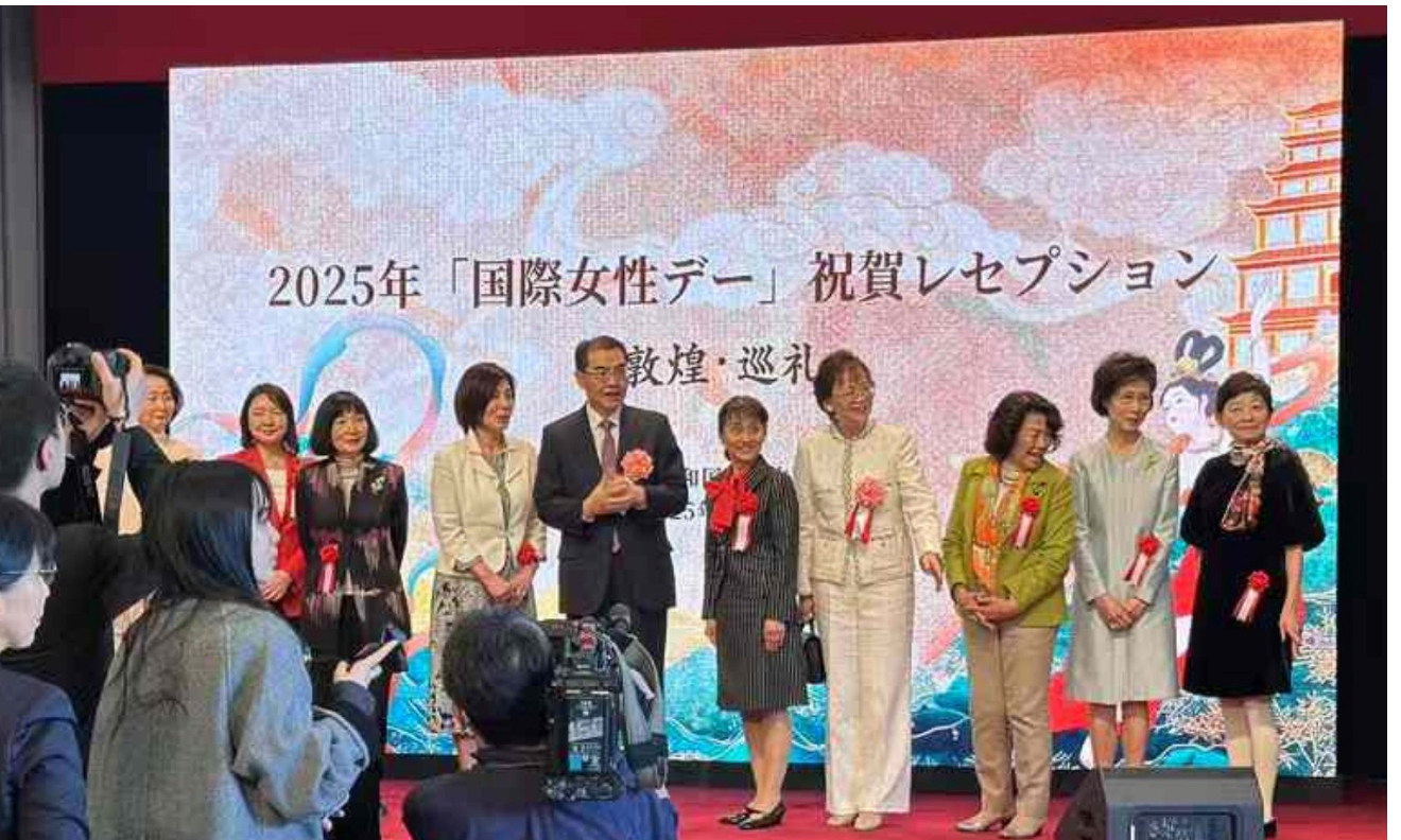 抗日戦争勝利80年記念行事に出席の鳩山由紀夫元首相「中国側は配慮してくれた」習近平氏の妻の日本語にも感謝　「プロパガンダに利用」懸念を否定