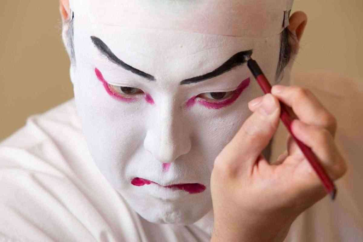 眉毛のアートメイク