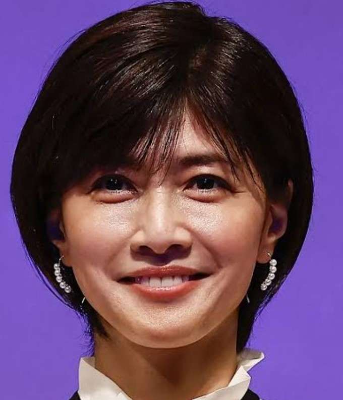 「一重まぶたは負け組」と容姿をイジられた女子高生→整形ナシで“超かわいい”モデルに大変身…SNSで話題の21歳女性が明かす、学生時代のコンプレックス