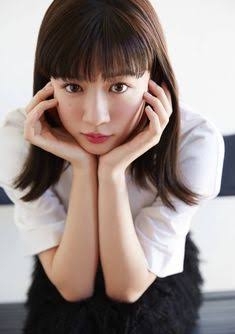 永野芽郁、元カレ・坂口健太郎と田中圭を落とした“必殺技”が判明「怖い夢を見た」の常套句、遠のく完全復帰