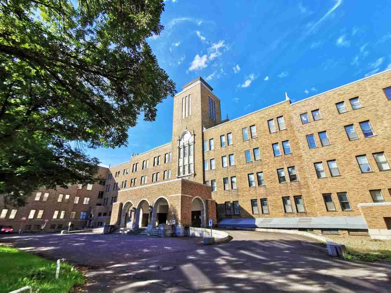 立地が不便だと思う大学のキャンパス