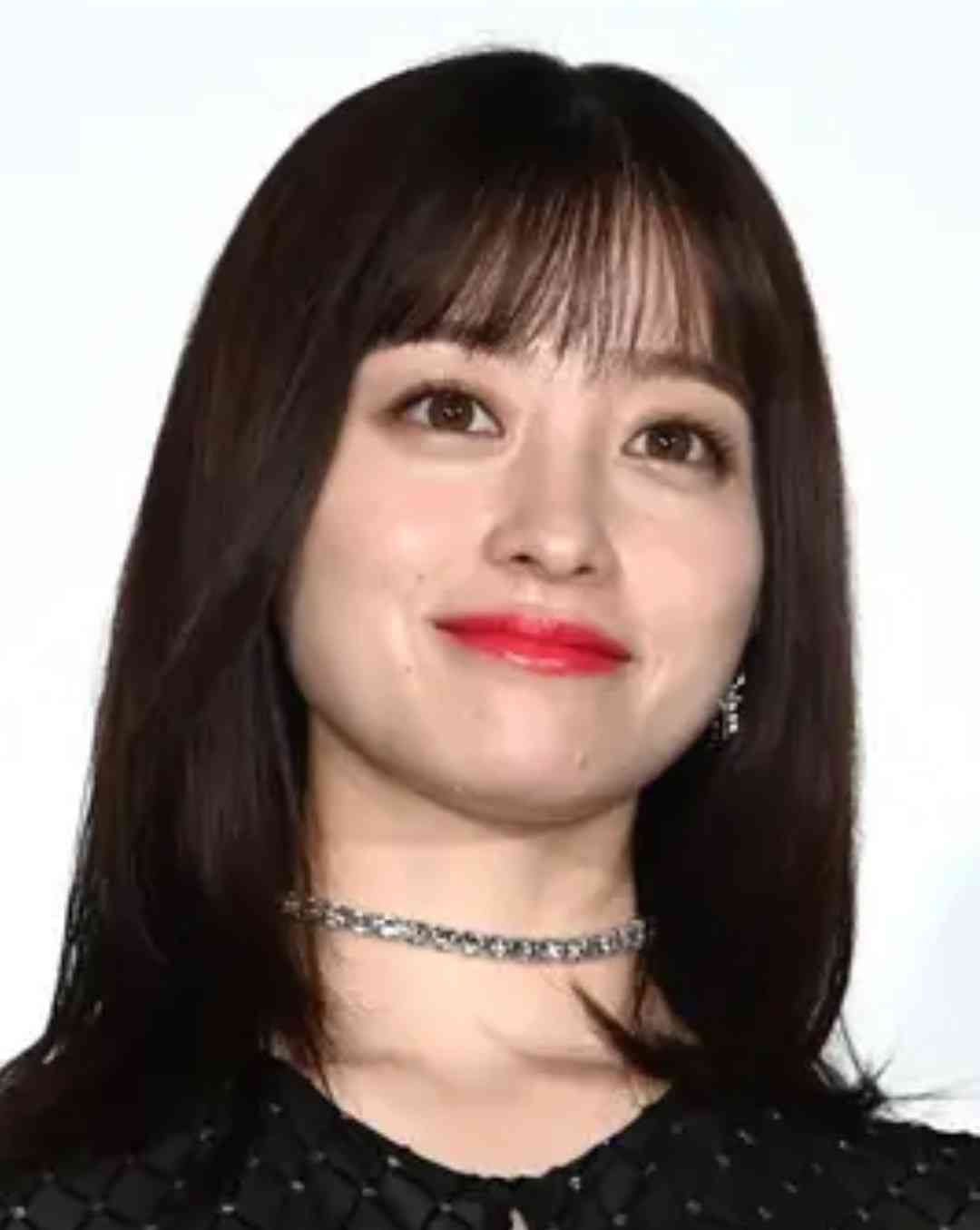 橋本環奈、“昭和アイドル”風の大変身ショットにファン衝撃「もう、お姫様」「可愛すぎて叫びそうに」