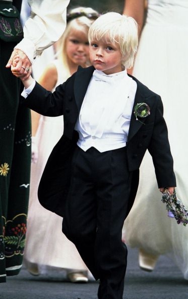 皇太子妃の長男「リトル・マリウス」の転落「愛すべき象徴が今や犯罪の象徴」ノルウェー王室を揺るがす32件起訴の衝撃