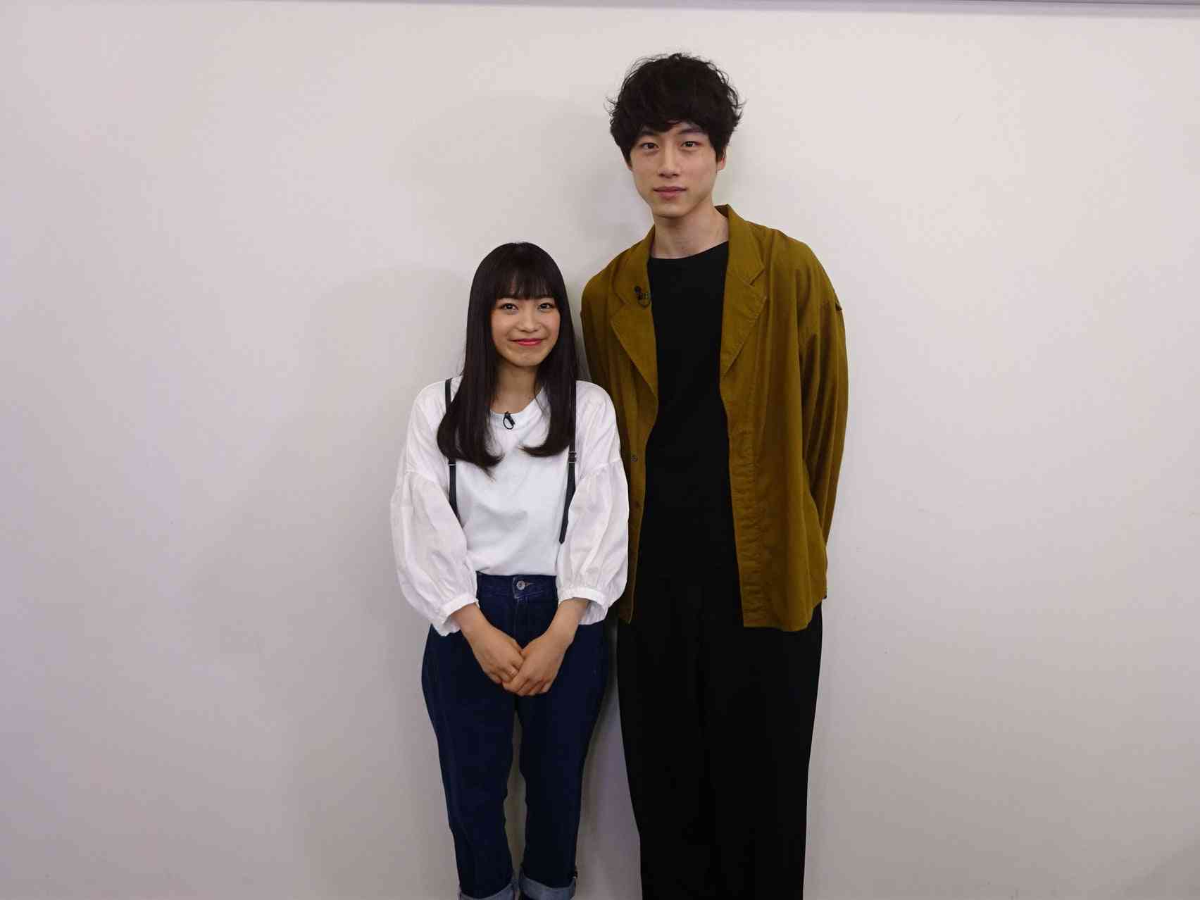 【永野芽郁と三角関係】坂口健太郎　ド派手短パンメガネ姿も“骨くっきり”の激やせ具合に広がる心配