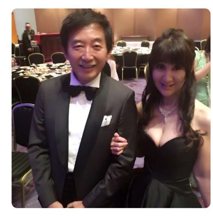 《妻63歳、夫31歳》「僕の姫になってください」の手紙で交際を始めた32歳差夫婦の「あまりにドラマチック」な出会い