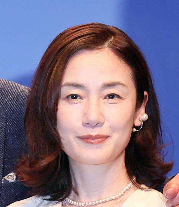 「52と聞いて度肝抜いてる」深津絵里の外見にネット驚愕　「変わらぬ美貌」「透明感すごくて眩しい...」