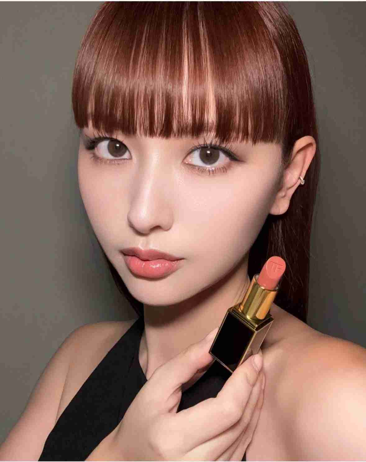 ぱっつん前髪が似合う画像