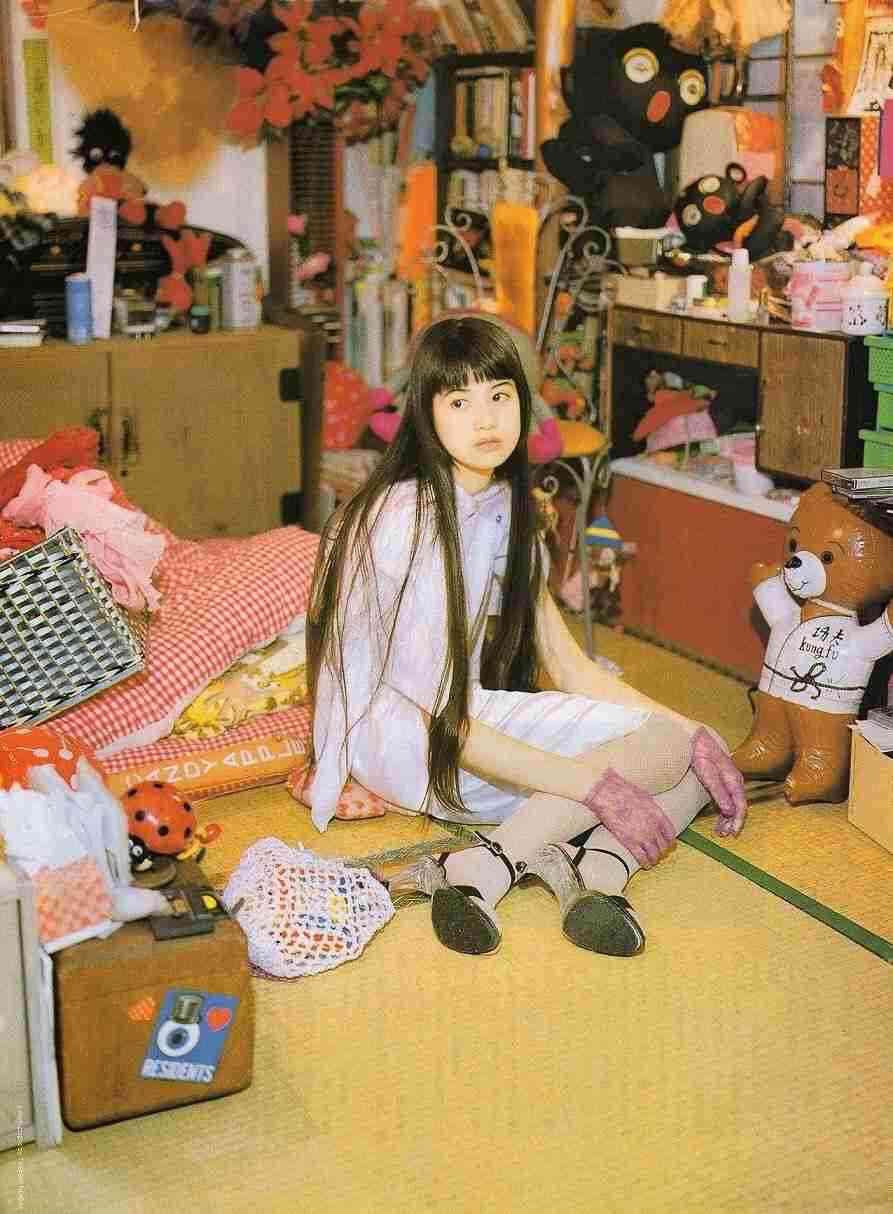 ぱっつん前髪が似合う画像