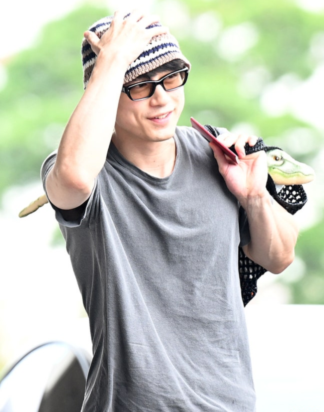 「都内のマンションで…」坂口健太郎(34)が年上の一般女性と同棲していた！《独占スクープ》
