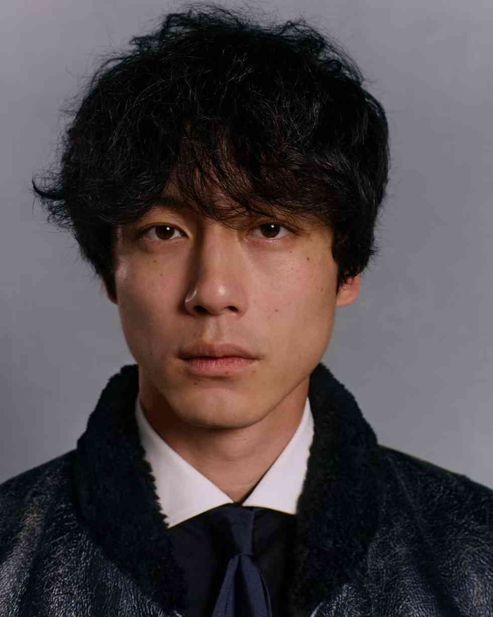 「都内のマンションで…」坂口健太郎(34)が年上の一般女性と同棲していた！《独占スクープ》