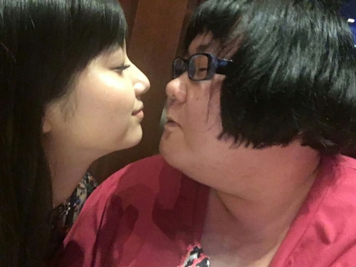 横顔の綺麗な有名人を貼るトピ